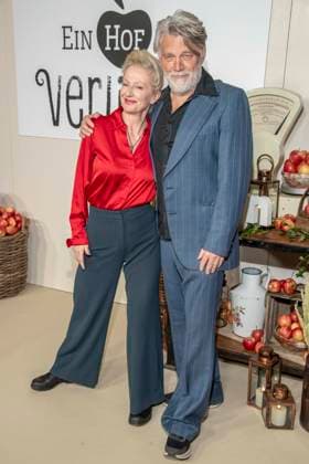 abb Katharina Hoffmann mit Volker Meyer Drabisch bei der Premiere der neuen SAT 1 Daily TV Serie Ein Hof zum Verlieben im Kino Zoopalast am Mittwoch 25. 02.2026 in Berlin Berlin Deutschland