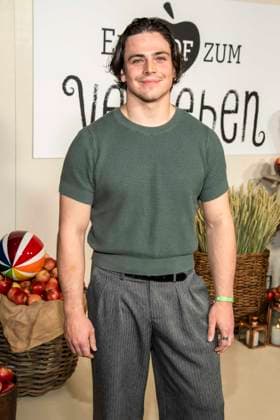 abb Nikolaus Lessky bei der Premiere der neuen SAT 1 Daily TV Serie Ein Hof zum Verlieben im Kino Zoopalast am Mittwoch 25. 02.2026 in Berlin Berlin Deutschland