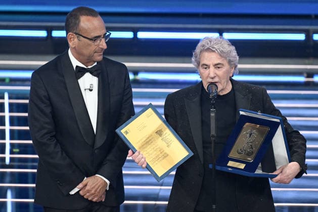 February 26, 2026, Sanremo, Rome, Italy: 76th Italian Song Festival. Pictured: Carlo Conti and Fausto Leali Sanremo, Italy 25 feb 2026 Sanremo Italy  - ZUMAa289 20260226_zia_a289_079 Copyright: xMariaxLauraxAntonellix