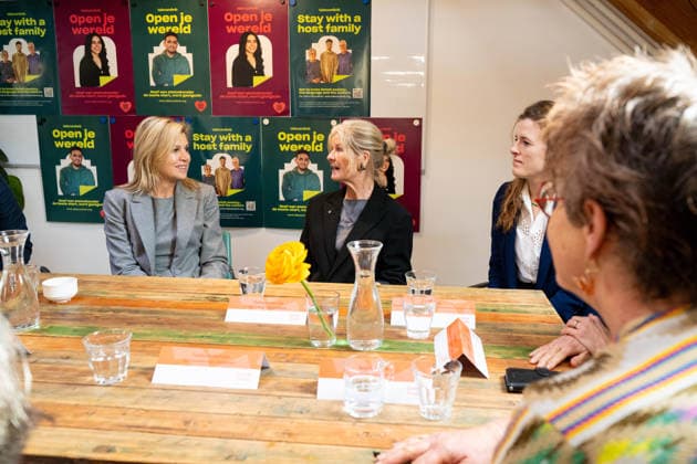26-02-2026 Amsterdam Queen Maxima visited the Takecarebnb Foundation, an organization which aims to give refugees awaiting housing a good start in the Netherlands, in Amsterdam. Â  Copyright: xPPEx