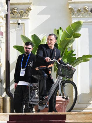 Sanremo, 76th Italian Song Festival -- Day 3 - Samurai Jay and his bike show outside his hotel  Copyright: xManuelexMangiarottix xipa-agency.netx xPoolxSanremox02x IPA_Agency_IPA72046735