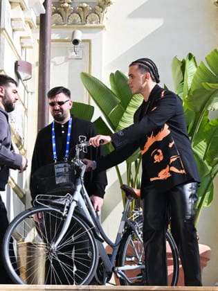 Sanremo, 76th Italian Song Festival -- Day 3 - Samurai Jay and his bike show outside his hotel  Copyright: xManuelexMangiarottix xipa-agency.netx xPoolxSanremox02x IPA_Agency_IPA72046742