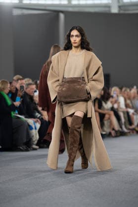 Milano Fashion Week - Women F W 26-27 Max Mara fashion show Catwalk Milan, Italy Milano Fashion Week - Women F W 26-27 Max Mara fashion show Catwalk Milan, Italy 26th February 2026 SGPItalia id 134533_002 * Not Exclusive  Copyright: xJohnnyxDallaxLibera SGPx