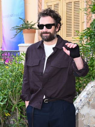 Sanremo, 76th Italian Song Festival - Day 3 - Arrivals at Villa Nobel In the picture: Tommaso Paradiso  Copyright: xSimonexComix xipa-agency.netx xPoolxSanremox02x IPA_Agency_IPA72048161