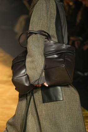 Milan, Milan Women s Fashion Week: Fall Winter 2026 27 - Women s Fashion, Fall Winter 2026 27 - Boss fashion show - catwalk in the photo: detail  Copyright: xRiccardoxGIordanox xipa-agency.netx xRiccardoxGIordanox IPA_Agency_IPA72050808