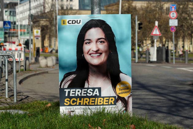 An einem Laternenmast ist ein Wahlplakat der Christlich Demokratischen Union CDU mit Kandidatin Teresa Schreiber befestigt, Landtag und Wahlwerbung, Landtagswahl in Baden Wuerttemberg 2026, Innenstadt am 26. February 2026 in Stuttgart, Deutschland. (Foto von Marco Steinbrenner DeFodi Images) An election poster for the Christian Democratic Union (CDU) featuring candidate Teresa Schreiber is attached to a lamppost, Landtag und Wahlwerbung, Landtagswahl in Baden Wuerttemberg 2026, City centre, February 26, 2026 in Stuttgart, Germany. (Photo by Marco Steinbrenner DeFodi Images) *** An election poster for the Christian Democratic Union CDU featuring candidate Teresa Schreiber is attached to a lamppost, Landtag und Wahlwerbung, Landtagswahl in