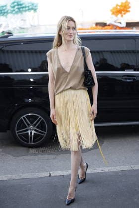 MFW - Prada Outside Sarah Pidgeon at the Prada fashion show during the Milan Menswear Fall Winter 2026 2027 Fashion Week on February 26, 2026 in Milan, Italy. Photo by Marco Piovanotto ABACAPRESS.COM Milan Italy  Copyright: xPiovanottoxMarco ABACAx