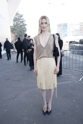 MFW - Prada Outside Sarah Pidgeon at the Prada fashion show during the Milan Menswear Fall Winter 2026 2027 Fashion Week on February 26, 2026 in Milan, Italy. Photo by Marco Piovanotto ABACAPRESS.COM Milan Italy  Copyright: xPiovanottoxMarco ABACAx
