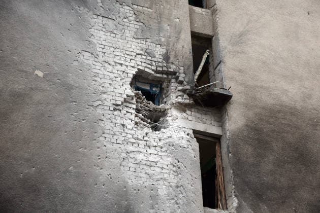 News Themen der Woche KW09 RECORD DATE NOT STATED Russian Drone Hits Apartment Building in Kharkiv Aftermath of a Russian strike drone hit on a residential multi-storey building, Kharkiv, Ukraine, on February 26, 2026. Russian forces launched a large-scale drone and missile assault on the city, damaging three apartment buildings, at least seven private houses, cars, a civilian enterprise, a park area, and the children?s Southern Railway building. Sixteen civilians were injured, among them two children Photo by Viacheslav Madiievskyi Ukrinform ABACAPRESS.COM Kharkiv Ukraine  Copyright: xMadiyevskyyxVyacheslav Ukrinformx
