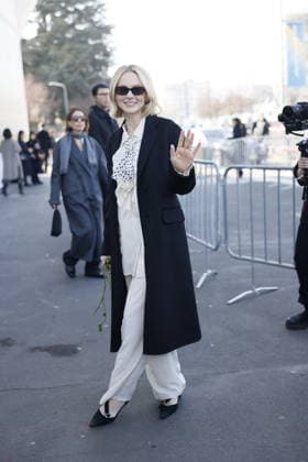 MFW - Prada Outside Carey Mulligan at the Prada fashion show during the Milan Womenswear Fall Winter 2026 2027 Fashion Week on February 26, 2026 in Milan, Italy. Photo by Marco Piovanotto ABACAPRESS.COM Milan Italy  Copyright: xPiovanottoxMarco ABACAx