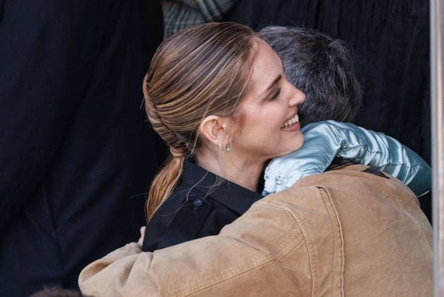 News - Prada - Celebrity Arrivals - Milan Fashion Week - Womenswear Fall Winter 2026 2027 Chiara Ferragni and a guest are seen arriving at the Prada fashion show during the Milan Menswear Fall Winter 2026 2027 Fashion Week on February 26, 2026 in Milan, Italy. Photo: Cinzia Camela. Milan Fondazione Prada Italy Copyright: xCinziaxCamelax xLiveMediax LPN_2317294