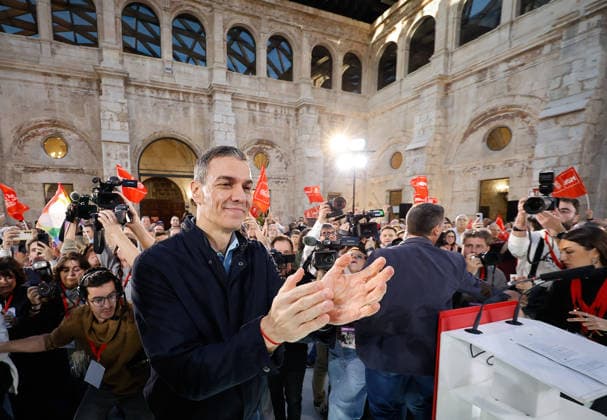 Sánchez participates in an act of beginning of electoral campaign in Burgos The President of the Government, Pedro Sánchez, during an act of beginning of electoral campaign, on February 26, 2026, in Burgos, Castilla y León Spain The President of the Government, Pedro Sánchez, will intervene in three acts during the electoral campaign of the regional elections in Castilla y León on March 15 and the former president José Luis Rodríguez Zapatero will participate again, after being absent in the bells of Extremadura and Aragón 26 FEBRUARY 2026 PRESIDENT CANDIDATE ELECTIONS CAMPAIGN ELECTORAL CAMPAIGN Tomá Burgos Castilla y Leon Burgos Castilla y Leon Spain  Copyright: xTomasxAlonsox 7324059