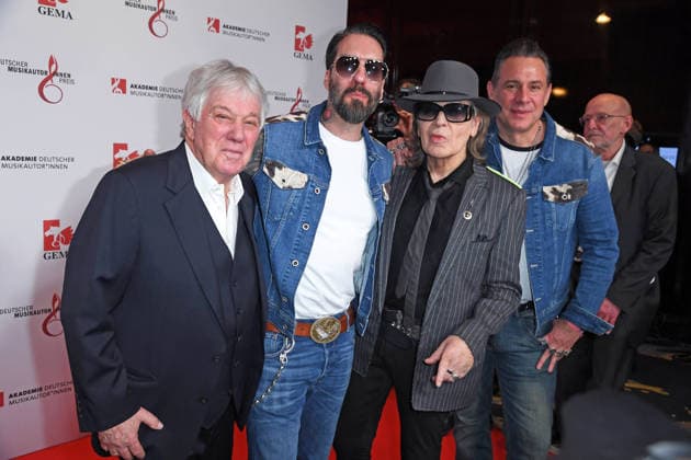 Rolf Zuckowski, Udo Lindenberg, The BossHoss (Alec Voelkel, Sascha Vollmer) beim 17. DEUTSCHEN MUSIKAUTOR*INNENPREIS im The Ritz-Carlton in Berlin am 26.02.2026