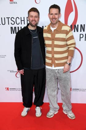 Revolverheld (Johannes Strate, Kristoffer Kris Hünecke) beim 17. DEUTSCHEN MUSIKAUTOR*INNENPREIS im The Ritz-Carlton in Berlin am 26.02.2026