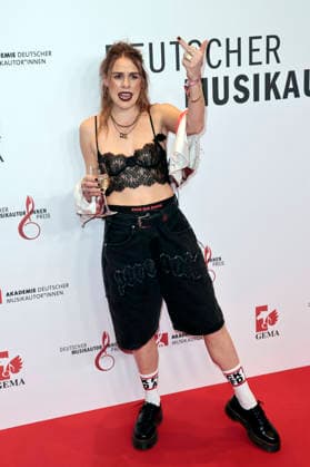 Lara Hulo beim 17. Deutschen Musikautor*innenpreis der GEMA 2026 im Hotel The Ritz-Carlton. Berlin, 26.02.2026