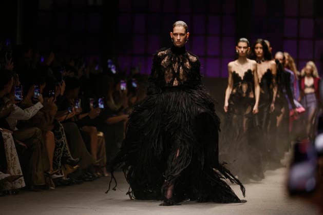 Roberto Cavalli - Runway - Milan Fashion Week - Womenswear Fall Winter 2026 2027 MILAN, ITALY - FEBRUARY 26: A model walks the runway of Roberto Cavalli show during the Milan Fashion Week - Womenswear Fall Winter 2026 2027 on February 26, 2026 in Milan, Italy. Photo by Marco Piovanotto Abacapress.com  Copyright: xPiovanottoxMarco ABACAx