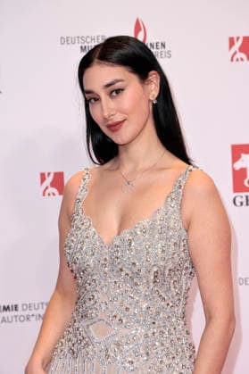 Elif Demirezer beim 17. Deutschen Musikautor*innenpreis der GEMA 2026 im Hotel The Ritz-Carlton. Berlin, 26.02.2026
