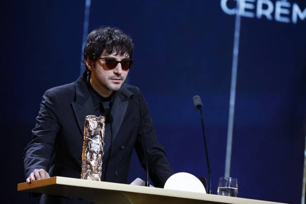 51st Cesar Ceremony Guillaume Marbeck with the Best Director Cesar Award for Movie Nouvelle Vague on behalf of Richard Linklater during the 51st Cesar Film Awards held at l Olympia on February 26, 2026, in Paris, France. Photo by Nasser Berzane ABACAPRESS.COM Paris France  Copyright: xBerzanexNasser ABACAx