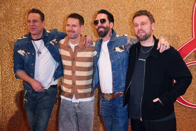 The BossHoss (Alec Voelkel, Sascha Vollmer), Revolverheld (Johannes Strate, Kristoffer Kris Hünecke) beim 17. DEUTSCHEN MUSIKAUTOR*INNENPREIS im The Ritz-Carlton in Berlin am 26.02.2026