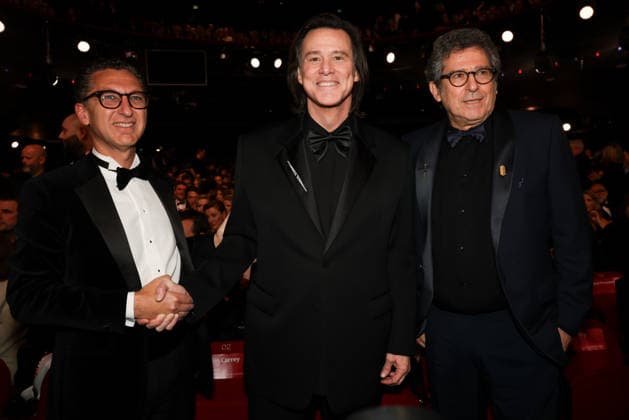 La 51ème cérémonie des CESAR sur scène, à lOlympia 51st CESAR Awards ceremony takes place on Olympia Hall the stage 453479 2026 02 27 PARIS France Carrey, Jim Saada, Maxime  Copyright: xRomualdxMeigneuxx xStarfacex STAR_453479_017