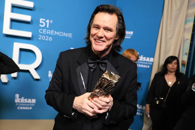 51st Cesar Ceremony Press Room Jim Carrey poses with the Honorary Cesar Award during the 51st Cesar Film Awards held at l Olympia on February 26, 2026, in Paris, France. Photo by Jerome Domine ABACAPRESS.COM Paris France  Copyright: xDominexJerome ABACAx