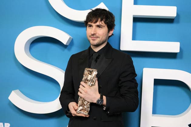 51st Cesar Ceremony Press Room Guillaume Marbeck poses with the Rising Star Cesar Award during the 51st Cesar Film Awards held at l Olympia on February 26, 2026, in Paris, France. Photo by Jerome Domine ABACAPRESS.COM Paris France  Copyright: xDominexJerome ABACAx