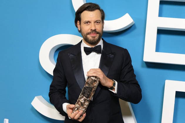 51st Cesar Ceremony Press Room Laurent Lafitte poses with the Best Actor Cesar Award during the 51st Cesar Film Awards held at l Olympia on February 26, 2026, in Paris, France. Photo by Jerome Domine ABACAPRESS.COM Paris France  Copyright: xDominexJerome ABACAx