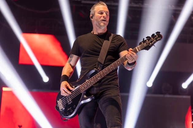 Alter Bridge perform at AO Arena Brian Marshall of Alter Bridge performs at AO Arena, Manchester, England, 26th February 2026. Editorial use only, Credit:Mike Gray Avalon  Copyright: xMikexGrayx xAvalonx 1078559895