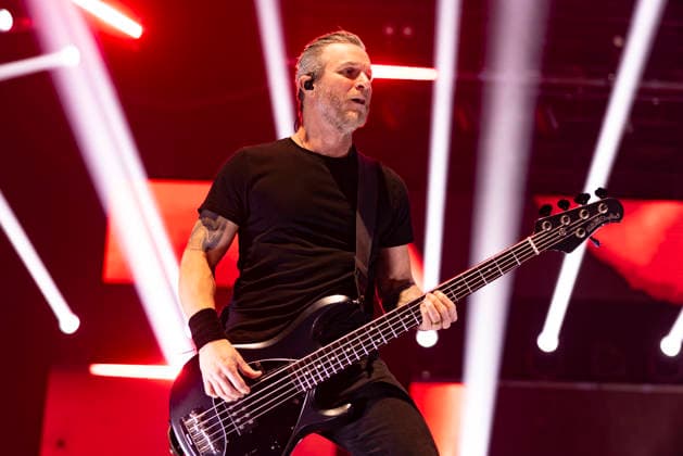 Alter Bridge perform at AO Arena Brian Marshall of Alter Bridge performs at AO Arena, Manchester, England, 26th February 2026. Editorial use only, Credit:Mike Gray Avalon  Copyright: xMikexGrayx xAvalonx 1078559918
