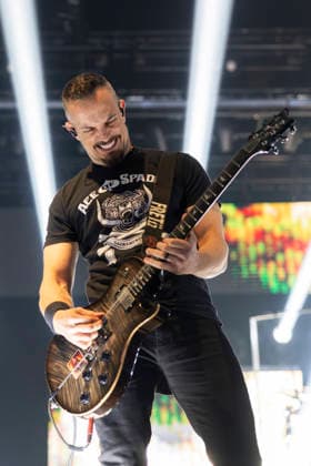 Alter Bridge perform at AO Arena Mark Tremonti of Alter Bridge performs at AO Arena, Manchester, England, 26th February 2026. Editorial use only, Credit:Mike Gray Avalon  Copyright: xMikexGrayx xAvalonx 1078560019