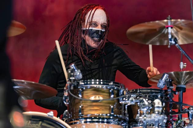 Sevendust perform at AO Arena Morgan Rose of rock band Sevendust performs at AO Arena, Manchester, England, 26th February 2026, Credit:Mike Gray Avalon  Copyright: xMikexGrayx xAvalonx 1078561096
