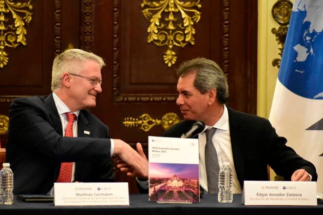 Secretary-General Delivers OECD Economic Surveys Delivers The Mexico 2026 Report Secretary-General of the Organisation for Economic Co-operation and Development, Mathias Cormann, delivers the OECD Economic Surveys: Mexico 2026 report to Mexico™s Minister of Finance and Public Credit, Edgar Amador Zamora, in the Pan-American Hall of the National Palace. on February 26, 2026 in Mexico City, Mexico. (Photo by Luis Barron Eyepix Group) Copyright: xLuisxBarronx xEyepixxGroupx LB_26022026_177000