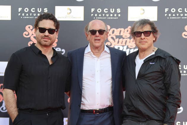 February 26, 2026, Los Angeles, California, USA: EÃaÂdgar RamiÃaÂrez, John Davis, David O. Russell at a ceremony honoring producer John Davis with hand and foot prints at the TCL Chinese Theatre IMAX. Los Angeles USA - ZUMAg107 20260226_zep_g107_005 Copyright: xNinaxPrommerx