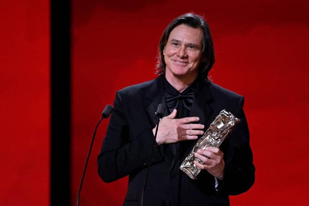 51st Cesar Ceremony Jim Carrey poses with the Honorary Cesar Award during the 51st Cesar Film Awards at L Olympia on February 26, 2026 in Paris, France. Photo by Franck Castel ABACAPRESS.COM Paris France  Copyright: xCastelxFranck ABACAx