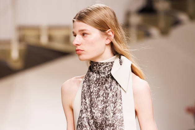 News - Tod s - Runway - Milan Fashion Week - Womenswear Fall Winter 2026 2027 A model walks the runway at the Tod s fashion show during the Milan Fashion Week - Womenswear Fall Winter 2026 2027 on February 27, 2026 in Milan, Italy. Photo: Cinzia Camela. Milan PAC Italy Copyright: xCinziaxCamelax xLiveMediax LPN_2317623