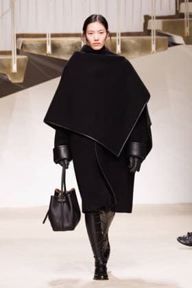 News - Tod s - Runway - Milan Fashion Week - Womenswear Fall Winter 2026 2027 A model walks the runway at the Tod s fashion show during the Milan Fashion Week - Womenswear Fall Winter 2026 2027 on February 27, 2026 in Milan, Italy. Photo: Cinzia Camela. Milan PAC Italy Copyright: xCinziaxCamelax xLiveMediax LPN_2317625