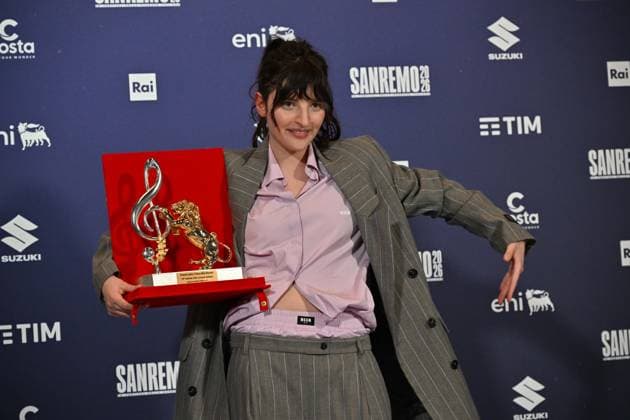 Foto IPP Felice De Martino Sanremo 27 02 2026 76° Festival della canzone italiana Nella foto: la cantante Angelica Bove vincitrice del premio della Critica Mia Martini Italy Photo Press World Copyright