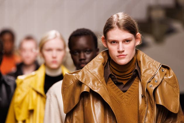 News - Tod s - Runway - Milan Fashion Week - Womenswear Fall Winter 2026 2027 A model walks the runway at the Tod s fashion show during the Milan Fashion Week - Womenswear Fall Winter 2026 2027 on February 27, 2026 in Milan, Italy. Photo: Cinzia Camela. Milan PAC Italy Copyright: xCinziaxCamelax xLiveMediax LPN_2318028