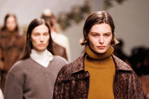 News - Tod s - Runway - Milan Fashion Week - Womenswear Fall Winter 2026 2027 A model walks the runway at the Tod s fashion show during the Milan Fashion Week - Womenswear Fall Winter 2026 2027 on February 27, 2026 in Milan, Italy. Photo: Cinzia Camela. Milan PAC Italy Copyright: xCinziaxCamelax xLiveMediax LPN_2318035