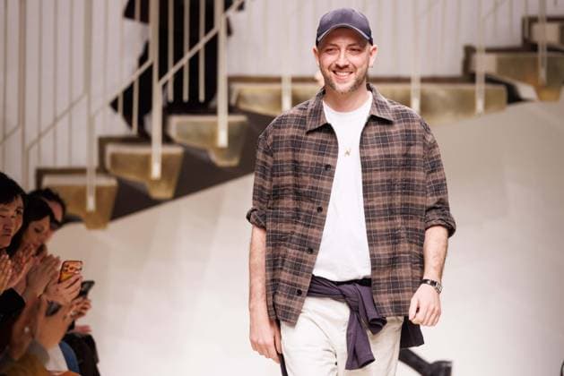 Foto IPP - Cinzia Camela Gruppo Editoriale LiveMedia Milan 27 02 2026 Nella foto: Fashion designer Matteo Tamburini walks the runway at the Tod s fashion show during the Milan Fashion Week - Womenswear Fall Winter 2026 2027 on February 27, 2026 in Milan, Italy. Photo: Cinzia Camela. Italy Photo Press - World Copyright Tod s - Runway - Milan Fashion W