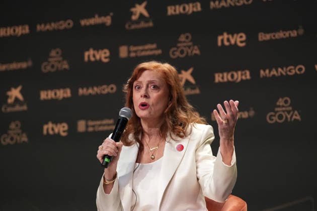 Susan Sarandon press conference in Barcelona International Goya Award-winning actress Susan Sarandon holds a press conference in Barcelona, Spain, on February 27, 2026, in Barcelona, Catalonia, Spain. Created to recognize personalities who contribute to cinema as an art that unites cultures and spectators from all over the world, the Goya International 2026 is awarded to Susan Sarandon for being one of the most outstanding actresses in Hollywood cinema with a filmography that gathers a number of unquestionable masterpieces and iconic films that have been made in the past, The 2026 International Goya is awarded to Susan Sarandon for being one of the most outstanding actresses in Hollywood cinema with a filmography that includes a number of  Copyright: xDavidxZorrakinox 7325828