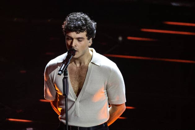 Live Music Show - 76Â° Festival di Sanremo 2026 - 3^ Serata LEO GASMAN on stage during the third night of the Festival Sanremo during 76Â° Festival di Sanremo 2026 - 3^ Serata , Live Music Show in Sanremo, Italy, February 27 2026 Sanremo Sanremo Italy Copyright: xRenataxRoattinox xLiveMediax LPM_2317947