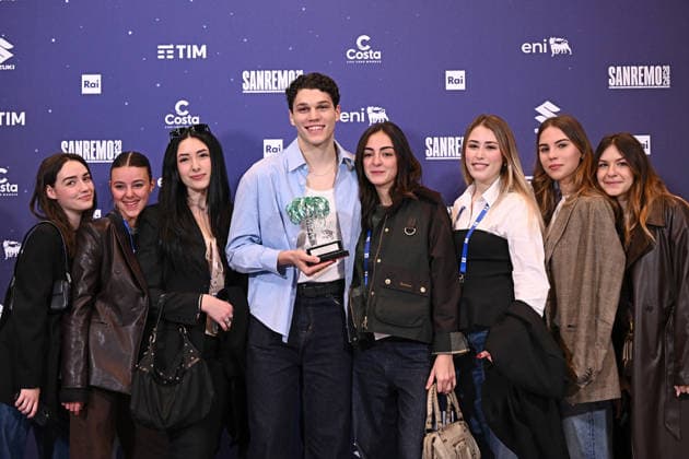 February 27, 2026, Sanremo, Rome, Italy: February 27, 2026, Sanremo. 76th Italian Song Festival. Photocall. Pictured is Nicolo Filippucci, winner of the Newcomers category. Sanremo Italy  - ZUMAa289 20260227_zia_a289_027 Copyright: xMariaxLauraxAntonellix