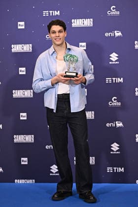 February 27, 2026, Sanremo, Rome, Italy: February 27, 2026, Sanremo. 76th Italian Song Festival. Photocall. Pictured is Nicolo Filippucci, winner of the Newcomers category. Sanremo Italy  - ZUMAa289 20260227_zia_a289_063 Copyright: xMariaxLauraxAntonellix