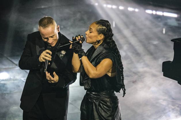 Live Music Show - 76Â° Festival di Sanremo 2026 - 3^ Serata ALICIA KEYS AND EROS RAMAZZOTTI RAF on stage during the third night of the Festival Sanremo during 76Â° Festival di Sanremo 2026 - 3^ Serata , Live Music Show in Sanremo, Italy, February 27 2026 Sanremo Sanremo Italy Copyright: xRenataxRoattinox xLiveMediax LPM_2317866