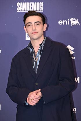 February 27, 2026, Sanremo, Rome, Italy: February 27, 2026, Sanremo. 76th Italian Song Festival. Photocall. Pictured: Michele Bravi. Sanremo Italy  - ZUMAa289 20260227_zia_a289_079 Copyright: xMariaxLauraxAntonellix
