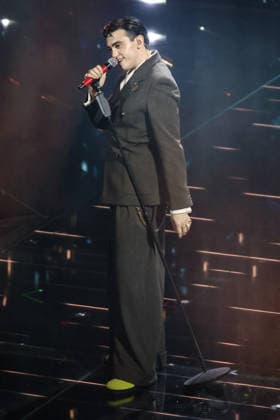 Live Music Show - 76Â° Festival di Sanremo 2026 - 3^ Serata MICHELE BRAVI on stage during the third night of the Festival Sanremo during 76Â° Festival di Sanremo 2026 - 3^ Serata , Live Music Show in Sanremo, Italy, February 27 2026 Sanremo Sanremo Italy Copyright: xRenataxRoattinox xLiveMediax LPM_2317819