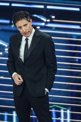Live Music Show - 76Â° Festival di Sanremo 2026 - 3^ Serata LAPO on stage during the third night of the Festival Sanremo during 76Â° Festival di Sanremo 2026 - 3^ Serata , Live Music Show in Sanremo, Italy, February 27 2026 Sanremo Sanremo Italy Copyright: xRenataxRoattinox xLiveMediax LPM_2317799