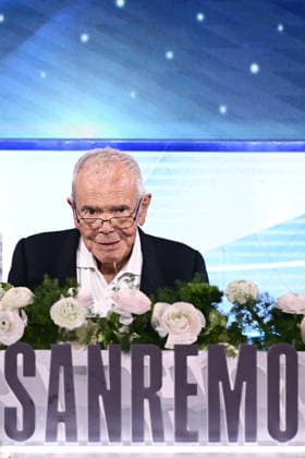 February 27, 2026, Sanremo, Rome, Italy: February 27, 2026, Sanremo. 76th Italian Song Festival. Press conference. Pictured: FIMI PMI Lifetime Achievement Award to Mario Luzzatto Fegiz. Sanremo Italy  - ZUMAa289 20260227_zia_a289_146 Copyright: xMariaxLauraxAntonellix