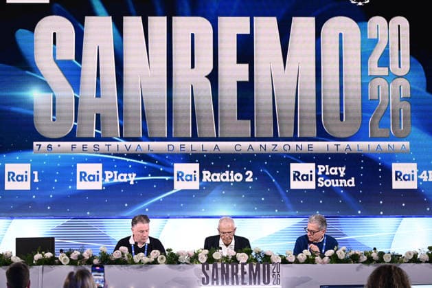 February 27, 2026, Sanremo, Rome, Italy: February 27, 2026, Sanremo. 76th Italian Song Festival. Press conference. Pictured: FIMI PMI Lifetime Achievement Award to Mario Luzzatto Fegiz. Sanremo Italy  - ZUMAa289 20260227_zia_a289_177 Copyright: xMariaxLauraxAntonellix